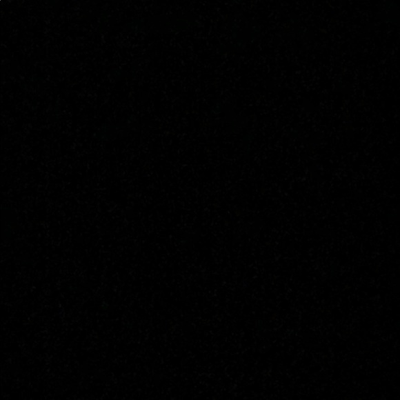 Meet your Posher, Ieishia - Picture 1 of 1